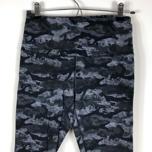 Reebok | Black Camo Leggings